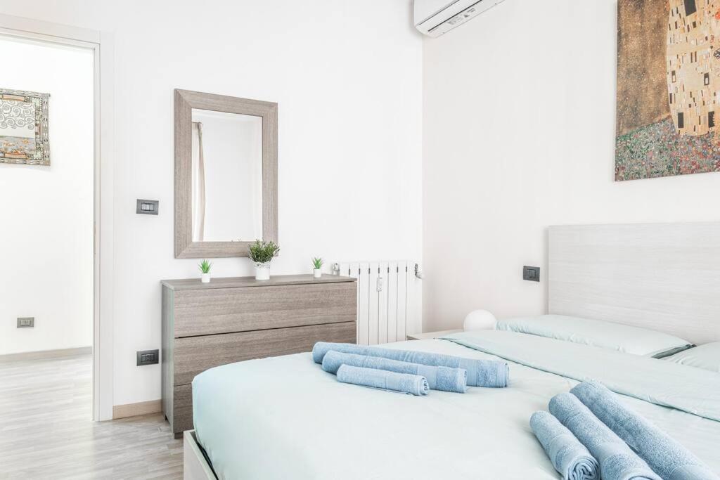 Artistic House Navigli-Duomo Netflix & Design Διαμέρισμα Μιλάνο Εξωτερικό φωτογραφία